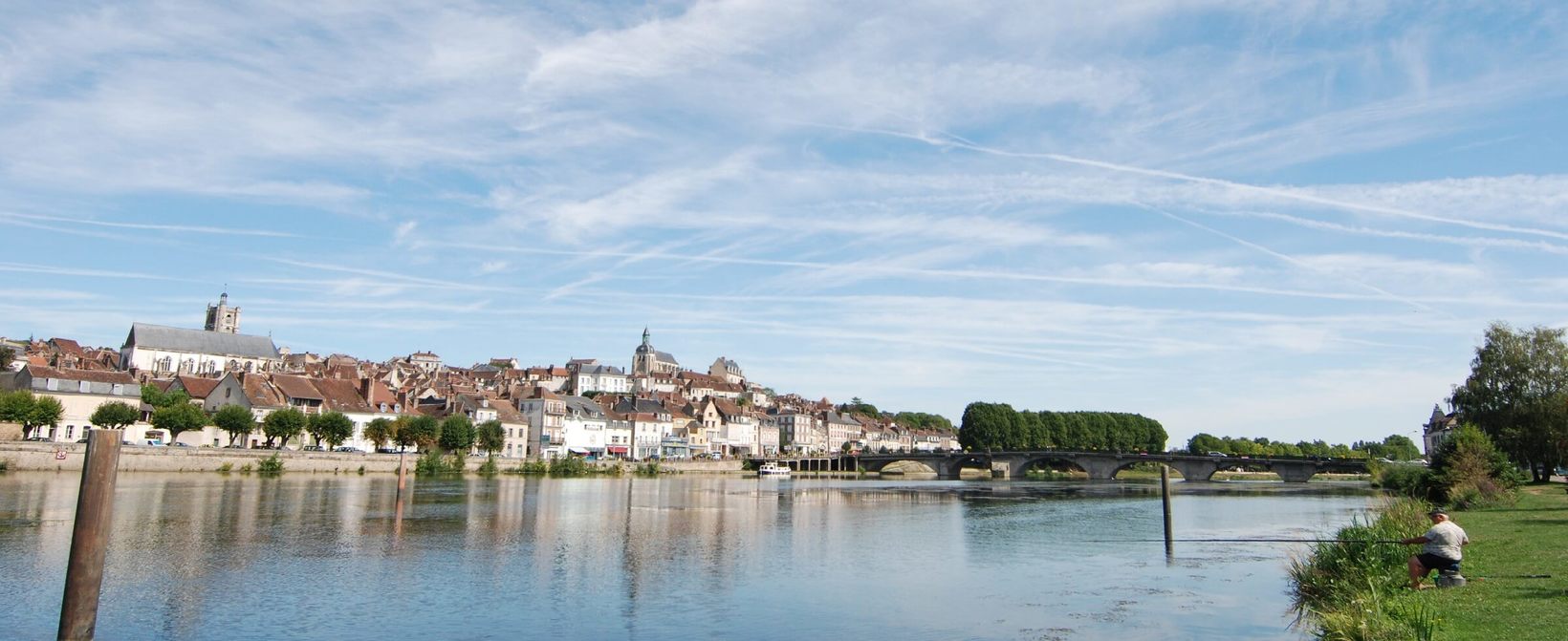 The River Yonne at Joigny